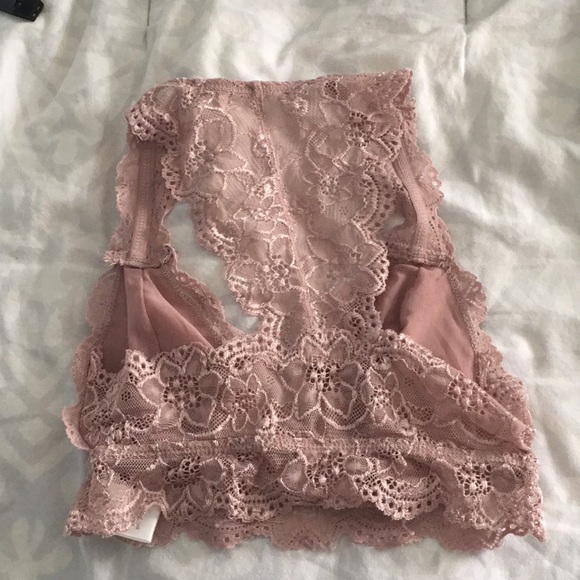 francesca’s bralette - Picture 2 of 3
